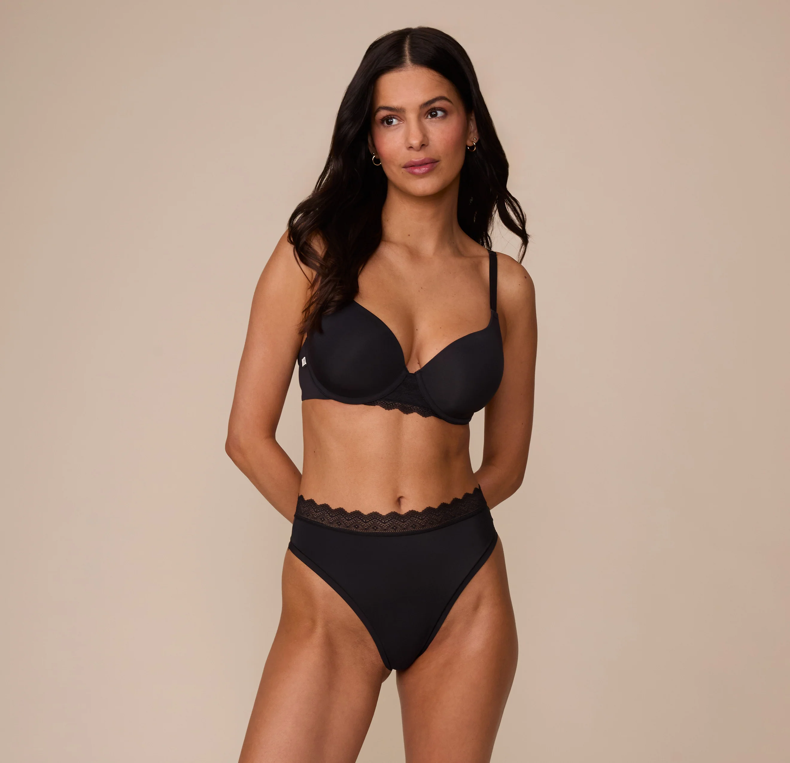 Base Lace T-Shirt Bra - Black - Image 5