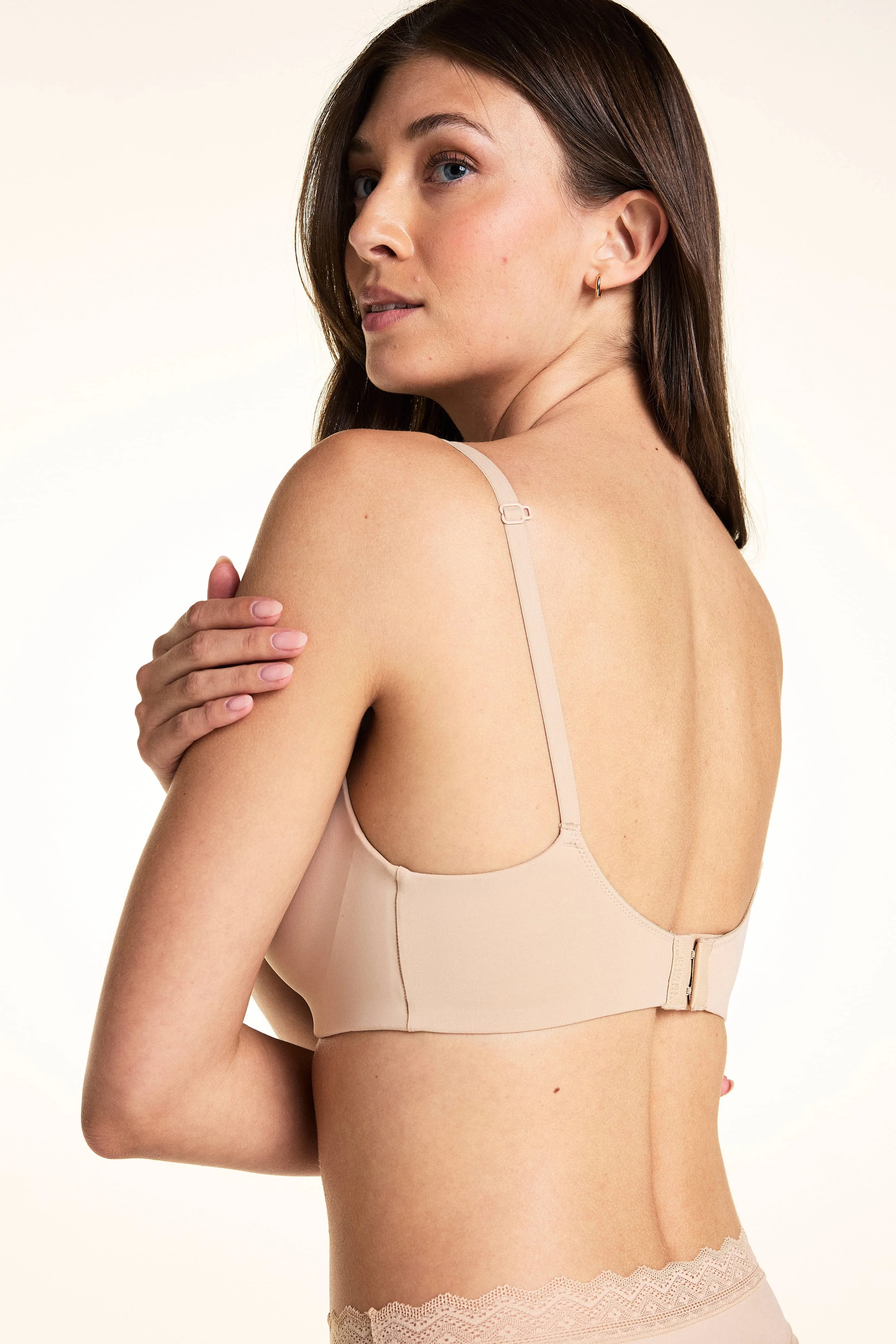 Base Wirefree T-Shirt Bra - Beige - Image 5