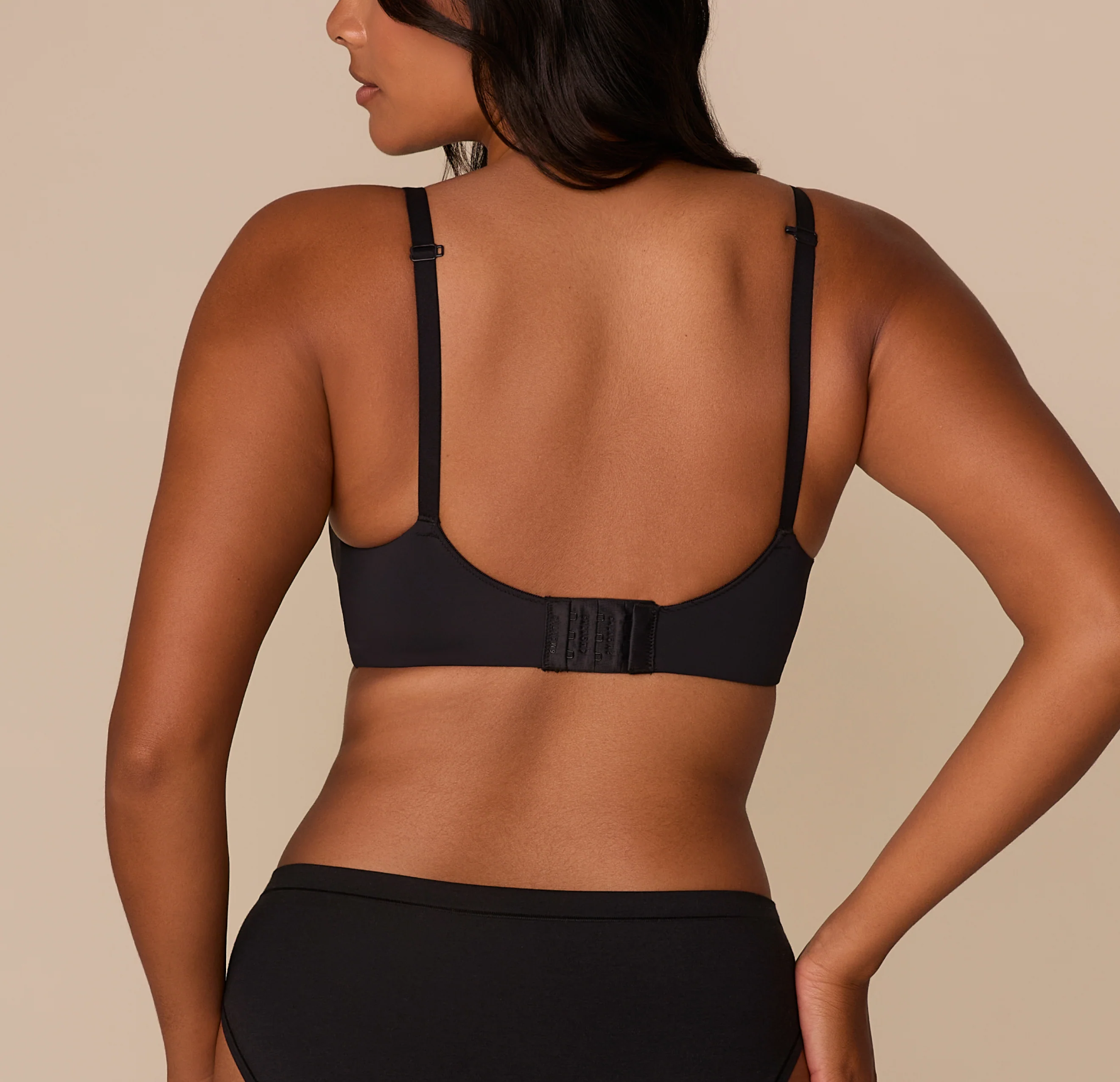 Base Wirefree T-Shirt Bra - Black - Image 2