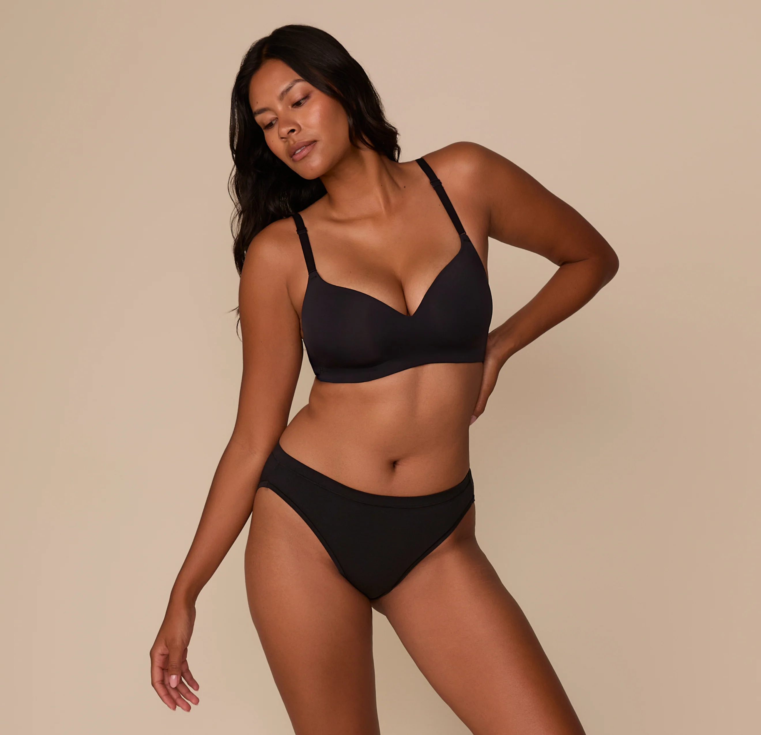 Base Wirefree T-Shirt Bra - Black - Image 4