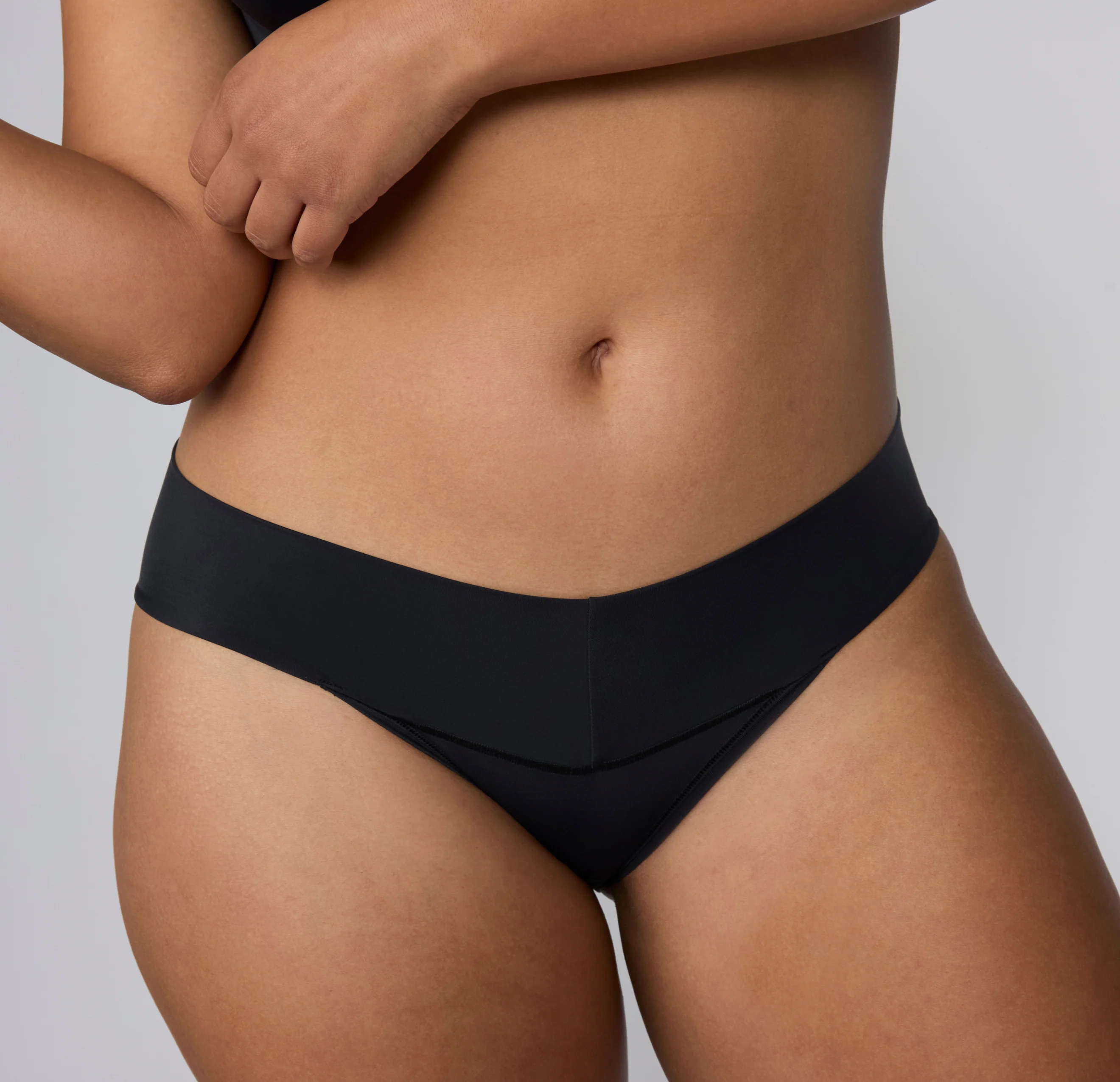Bliss Low Rise Bikini - Black - Image 4