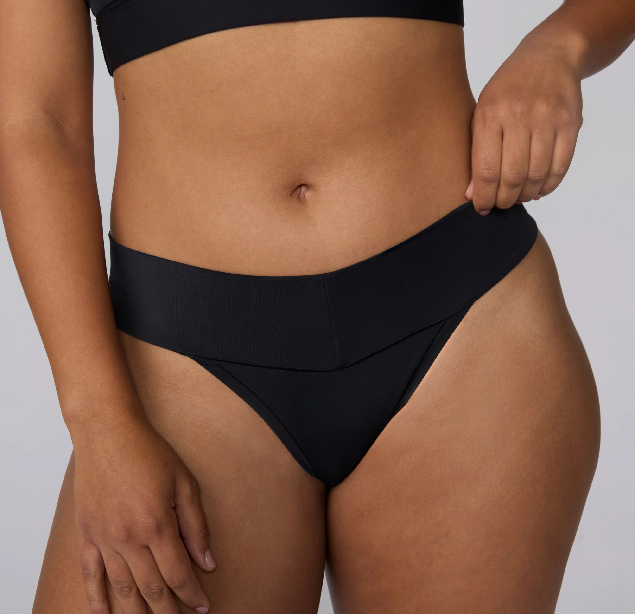 Bliss Low Rise Thong - Black - Image 4