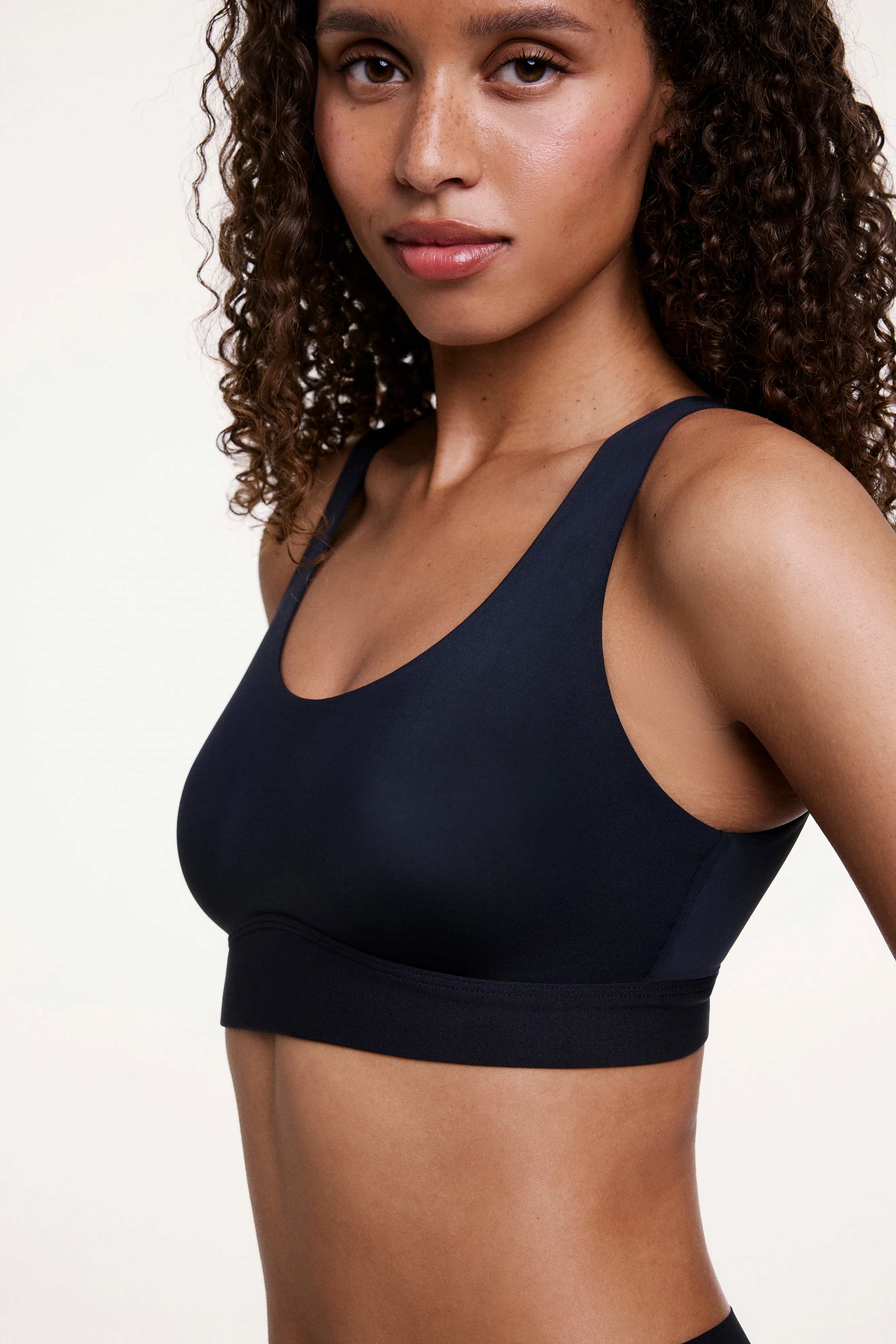Bliss Scoop Bralette - Black - Image 3