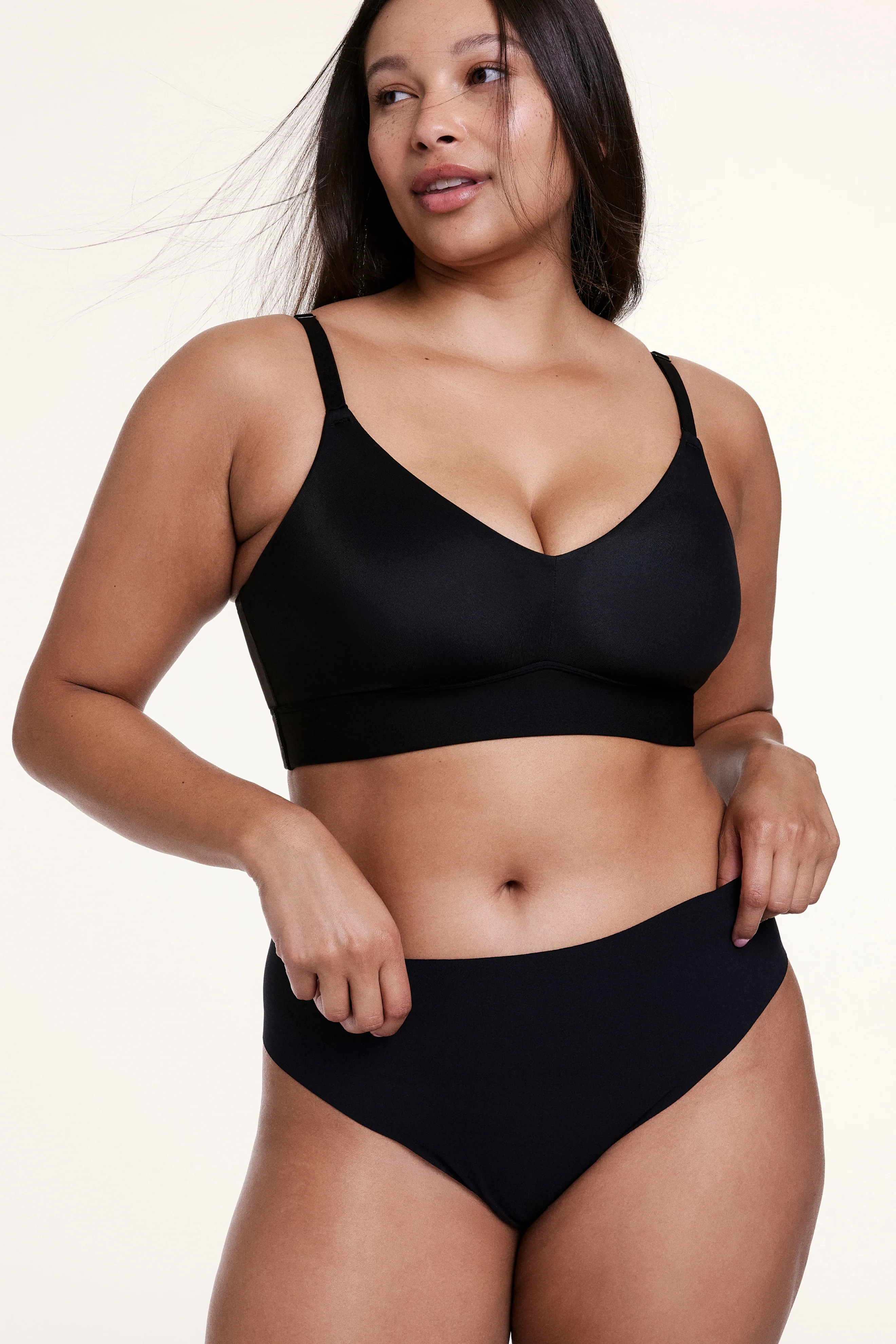 Invisible No Show Highwaist Thong - Black