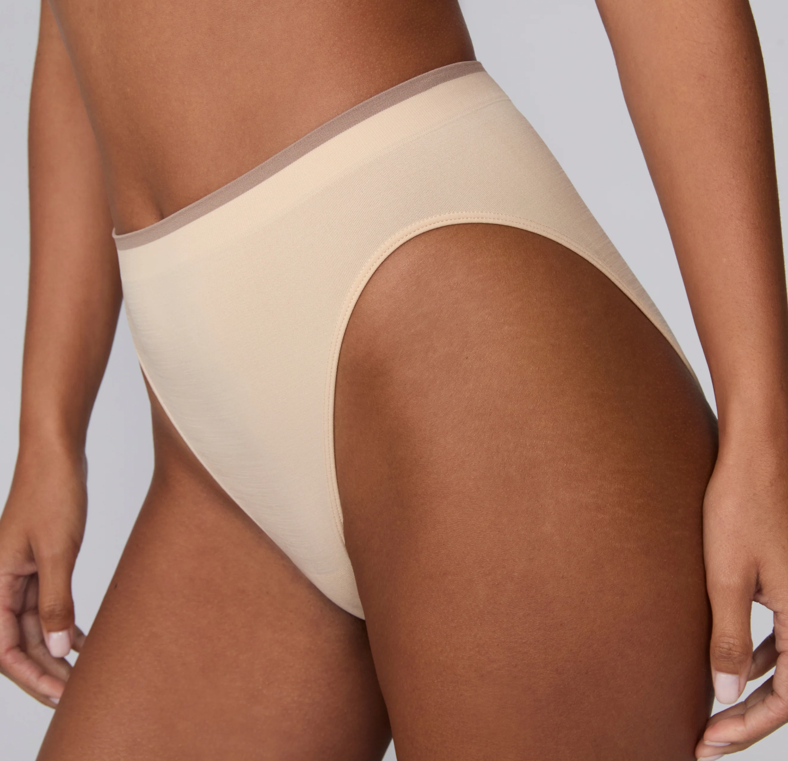Smooth Seamless Brief - Beige - Image 3