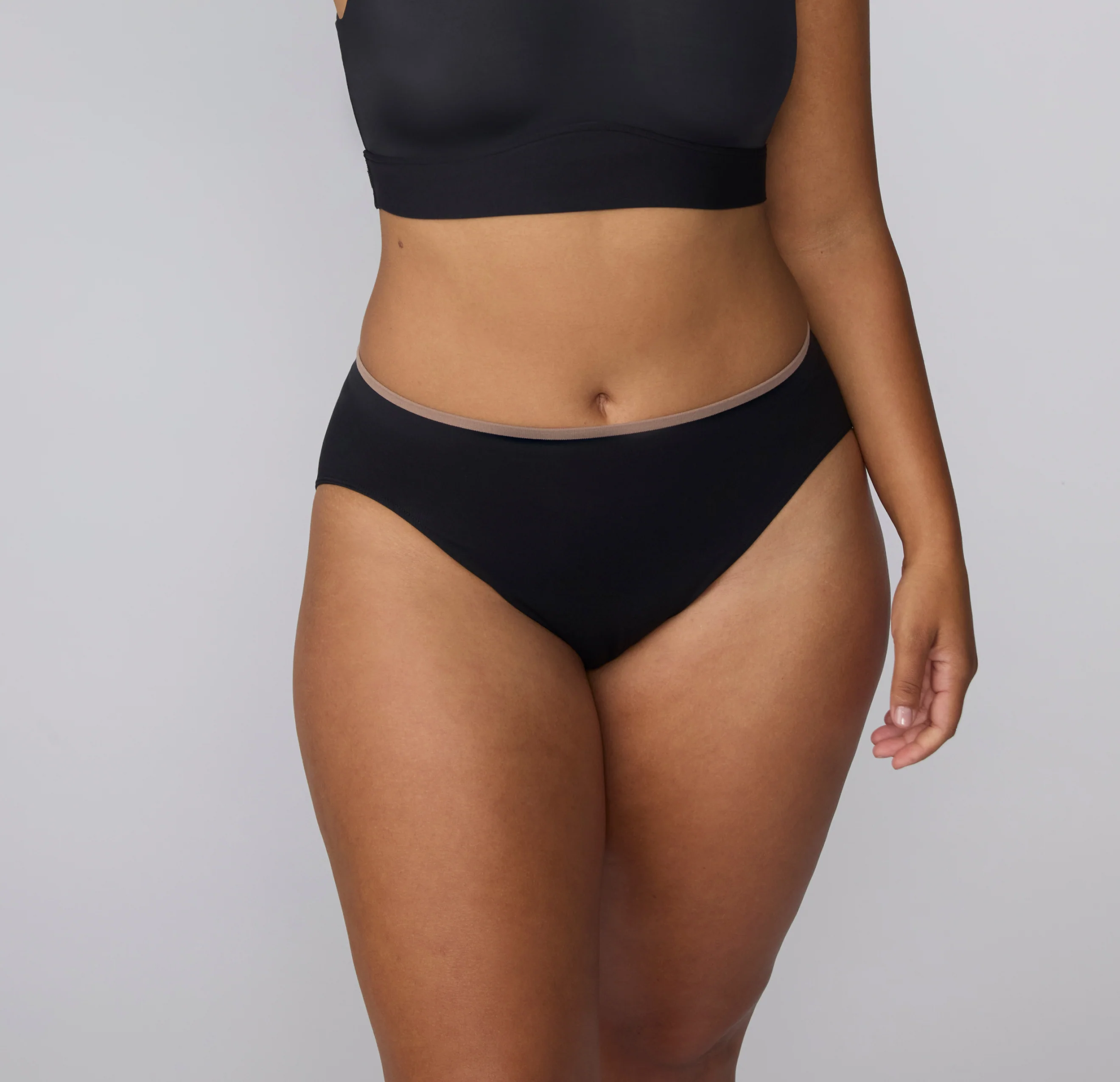 Smooth Seamless Brief - Black - Image 6