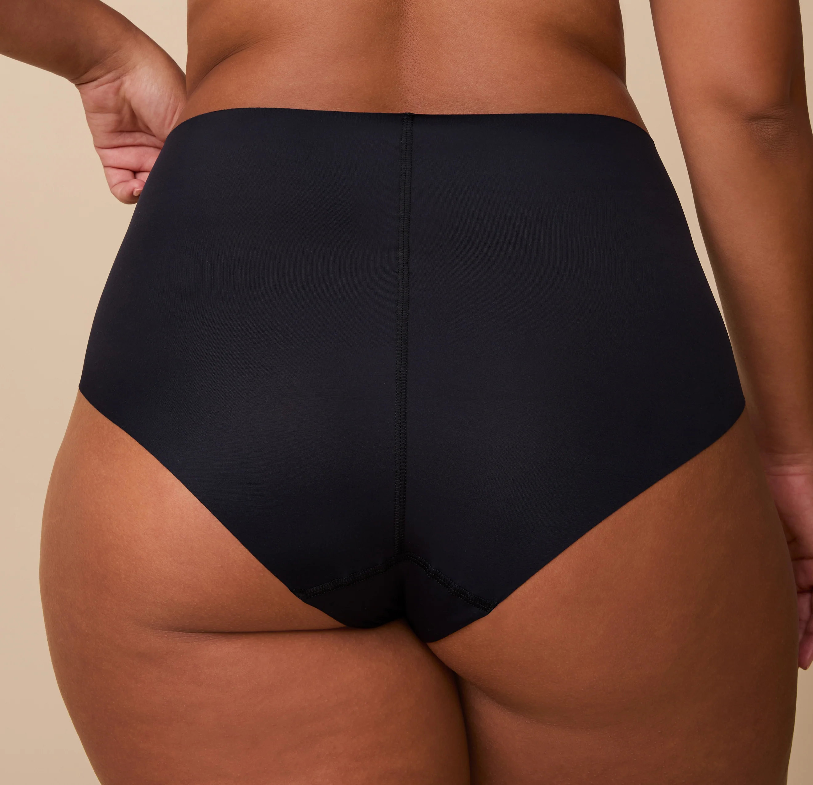 No-Show Highwaist Brief - Black - Image 7